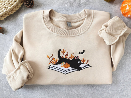 Embroidered Halloween Blackcat Sweatshirt