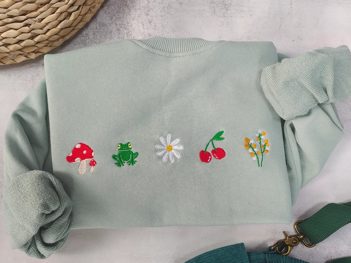 Cute daisy mushroom embroidered sweatshirt