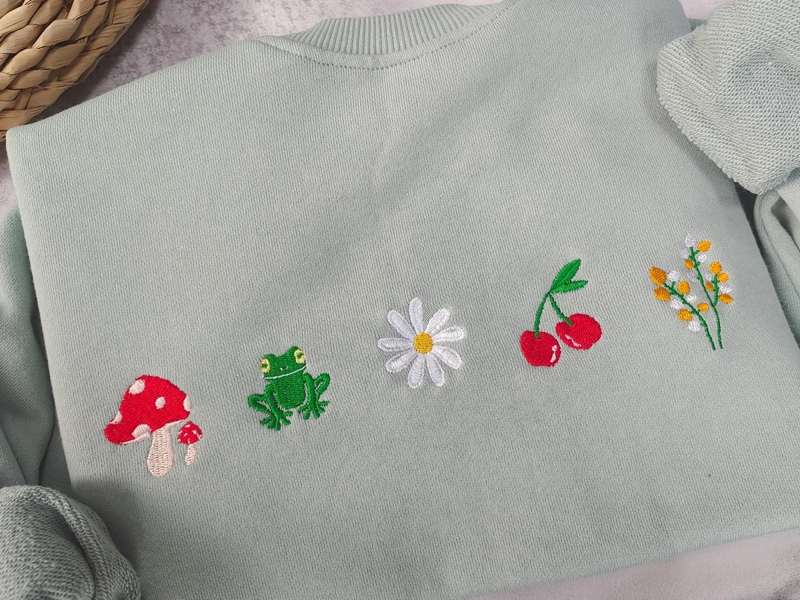 Cute daisy mushroom embroidered sweatshirt