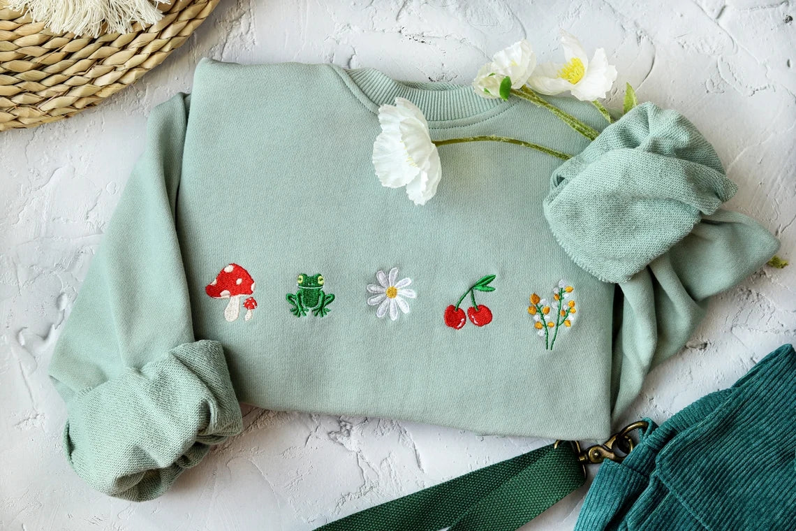 Cute daisy mushroom embroidered sweatshirt