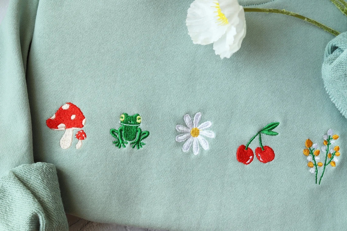 Cute daisy mushroom embroidered sweatshirt